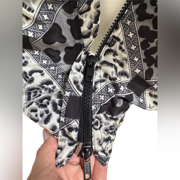 Active Studio Vintage Windbreaker Jacket - Picture 13 of 13